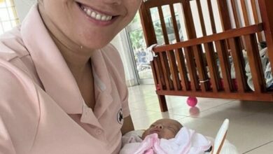 Những bà mẹ trẻ đi “ấp” trẻ mồ côi