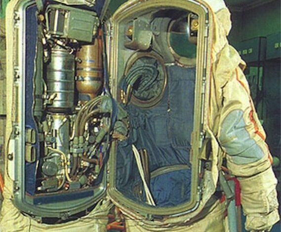 The inside of an astronaut suit is nothing like you’d expect The inside of an astronaut suit is nothing like you’d expect