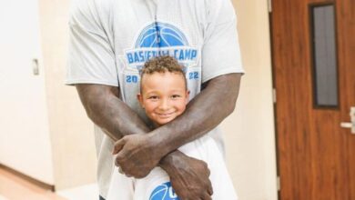 Shaquille O’Neal bought big family 15-passenger van then took them out for dinner