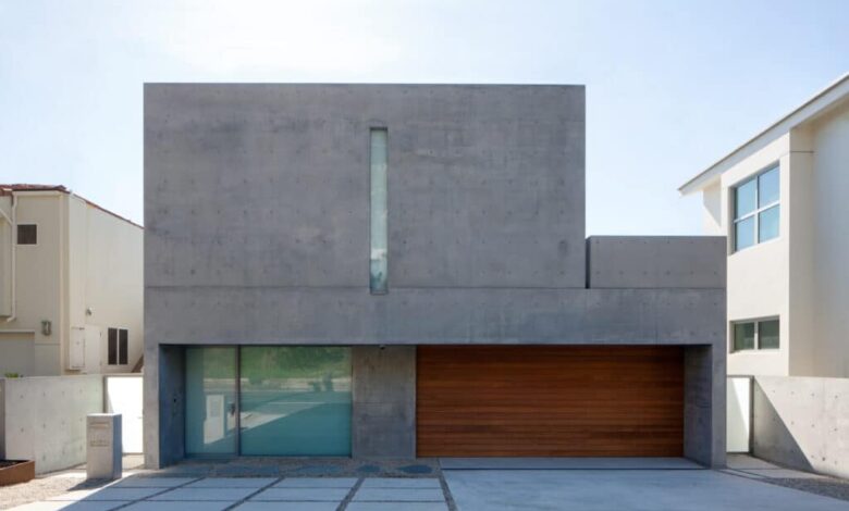 Kanye West selling m Malibu mansion for bizarre reason Kanye West selling m Malibu mansion for bizarre reason