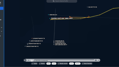 Cùng bị Trung Quốc cưỡng bách trên Biển Đông, Philippines công khai thông tin, Việt Nam kín tiếng