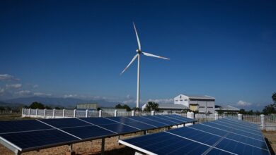 Bài toán nhập điện nước ngoài và tận dụng điện tái tạo trong nước, vì sao vẫn khó?