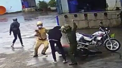 Cho phép CSGT dùng vũ lực: làm sao để tránh lạm dụng?