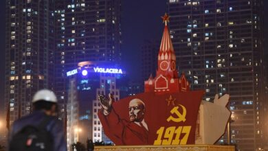 Nghệ An vẫn “dựng” tượng Lenin dù dư luận phản ứng!