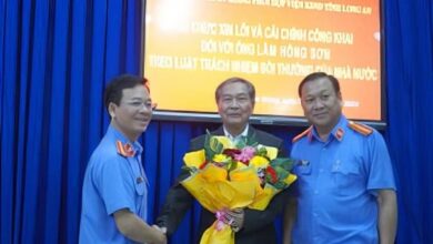 Việt kiều yêu nước về quê, nhưng Việt cộng không yêu