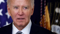 Ông Biden nói có thể đánh bại ông Trump nếu không từ bỏ cuộc đua Ông Biden nói có thể đánh bại ông Trump nếu không từ bỏ cuộc đua