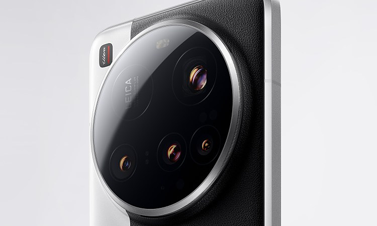 Xiaomi ra 15 Ultra – smartphone có kính tiềm vọng 200 megapixel Xiaomi ra 15 Ultra – smartphone có kính tiềm vọng 200 megapixel