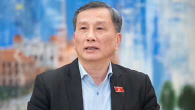 Đề xuất dán nhãn sản phẩm công nghệ do AI tạo ra