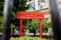 Mối quan hệ với Trung Quốc trở thành gánh nặng chính trị của Harvard?