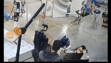 Robot Unitree H1 ‘tấn công’ kỹ sư