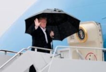 Ông Trump có được phép nhận món quà máy bay 400 triệu USD không?