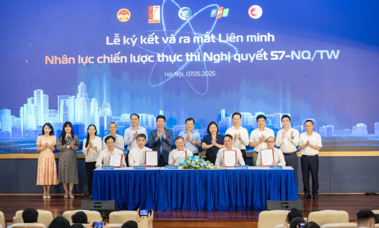 Ra mắt liên minh đào tạo nhân sự thực thi Nghị quyết 57 Ra mắt liên minh đào tạo nhân sự thực thi Nghị quyết 57