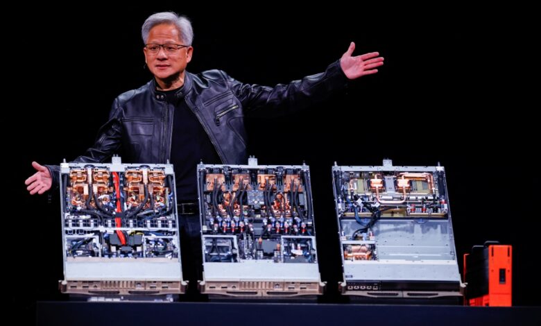 Jensen Huang: ‘DeepSeek R1 là món quà cho ngành AI’ Jensen Huang: ‘DeepSeek R1 là món quà cho ngành AI’
