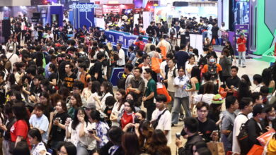Hơn 10.000 người đổ về Vietnam Gameverse 2025 ngày hai