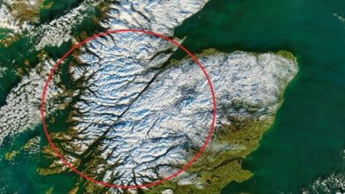 Đường thẳng khổng lồ chia đôi Scotland