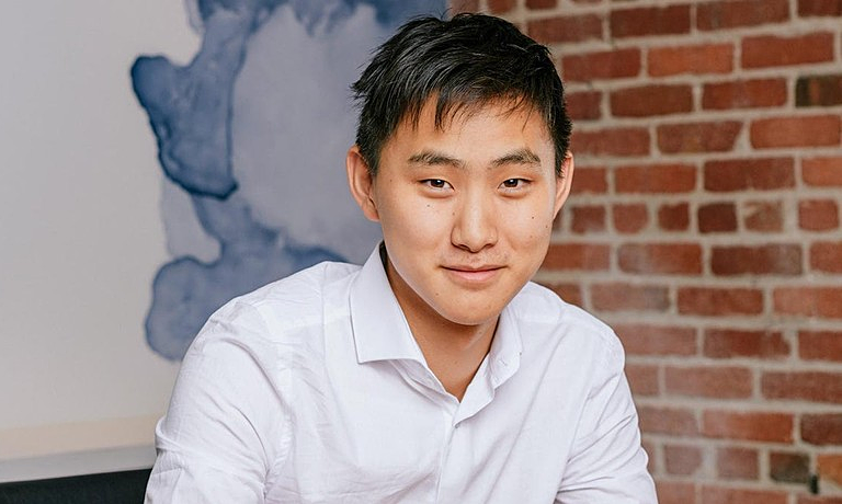 Tố chất của thiên tài AI khiến Zuckerberg đặt cược 14 tỷ USD Tố chất của thiên tài AI khiến Zuckerberg đặt cược 14 tỷ USD