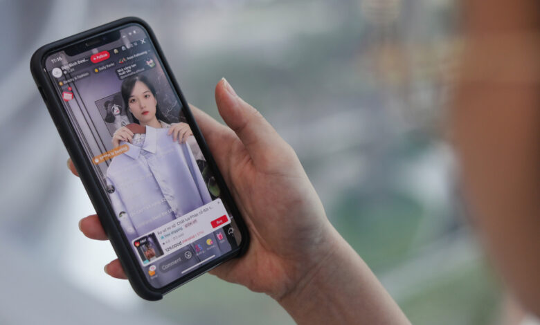 Việt Nam tăng 14% lượng người dùng Internet di động Việt Nam tăng 14% lượng người dùng Internet di động