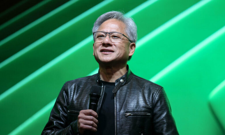 Jensen Huang: ‘Nvidia ngừng coi là công ty sản xuất chip lâu rồi’ Jensen Huang: ‘Nvidia ngừng coi là công ty sản xuất chip lâu rồi’