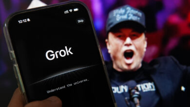 Elon Musk nói AI Grok ‘quá nhiều rác’