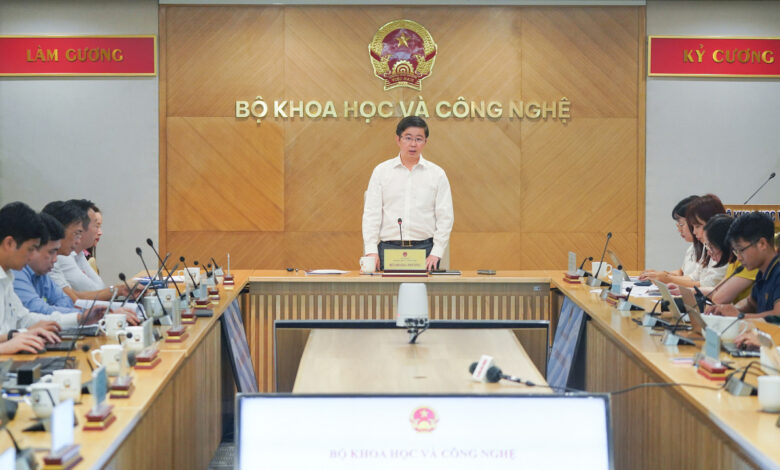 Nền tảng pháp lý cho khoa học công nghệ và đổi mới sáng tạo thành hình Nền tảng pháp lý cho khoa học công nghệ và đổi mới sáng tạo thành hình