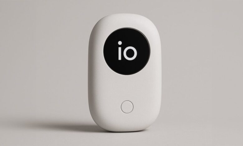 Tài liệu tòa án hé lộ thiết bị AI của OpenAI và Jony Ive Tài liệu tòa án hé lộ thiết bị AI của OpenAI và Jony Ive