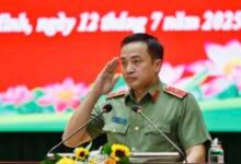 Giám đốc Công an TP HCM Mai Hoàng được thăng cấp lên trung tướng, có đúng quy định?