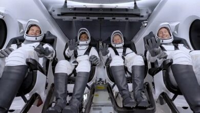 Tàu SpaceX chở 4 phi hành gia tư nhân trở về Trái Đất