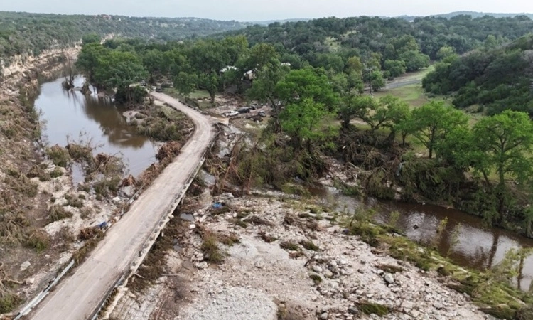 Tại sao lũ quét có sức tàn phá lớn? Tại sao lũ quét có sức tàn phá lớn?