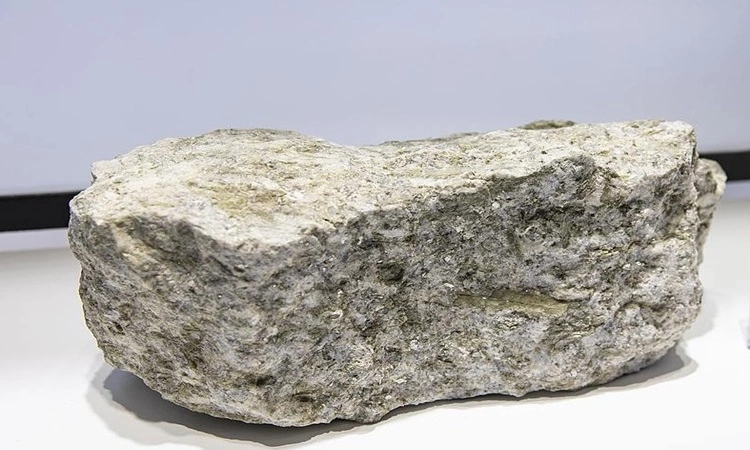 Trung Quốc phát hiện mỏ lithium 540 triệu tấn Trung Quốc phát hiện mỏ lithium 540 triệu tấn