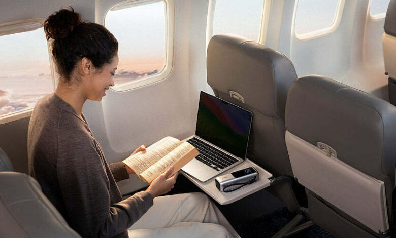 Sạc dự phòng có gây nguy hiểm trên máy bay? Sạc dự phòng có gây nguy hiểm trên máy bay?