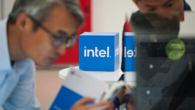 Intel sa thải hơn 14,000 người