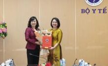 Quan chức Bộ Y tế bị bắt: Câu hỏi về trách nhiệm của Bộ trưởng Đào Hồng Lan
