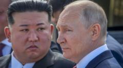 Xe tăng, du lịch và chụp ảnh: Tại sao ông Kim Jong-un và ông Putin cùng đến Bắc Kinh?