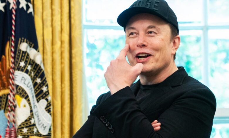 Elon Musk ủng hộ xóa Instagram