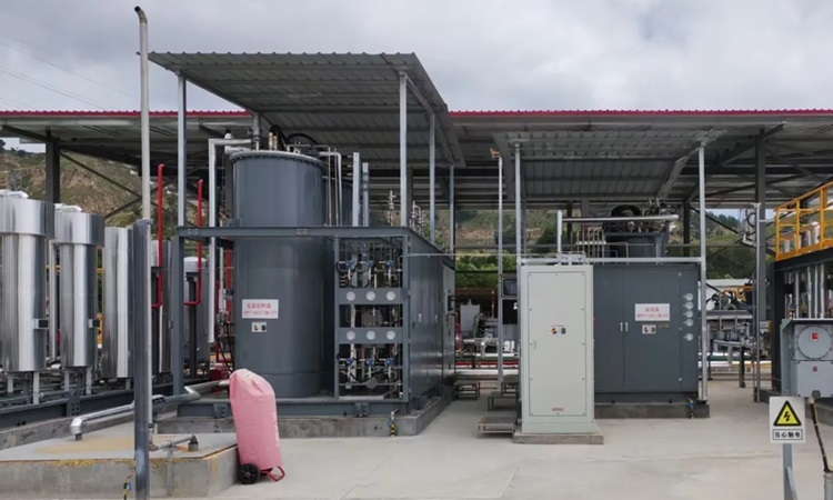 Trung Quốc phát triển thiết bị khai thác heli siêu tinh khiết Trung Quốc phát triển thiết bị khai thác heli siêu tinh khiết