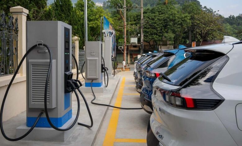 Việt Nam sẽ có quy chuẩn cho trụ sạc xe điện Việt Nam sẽ có quy chuẩn cho trụ sạc xe điện