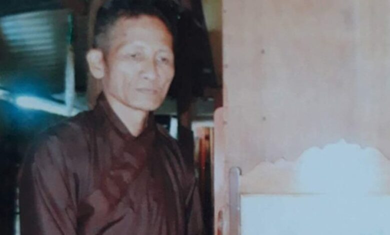 Tù nhân chính trị Vương Văn Thả chết khuất tất trong tù, công an cấm gia đình đưa tin Tù nhân chính trị Vương Văn Thả chết khuất tất trong tù, công an cấm gia đình đưa tin