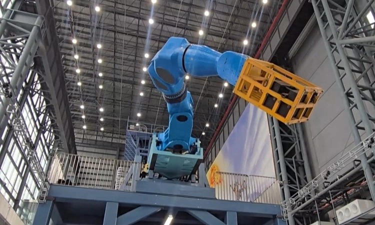 Robot chống bức xạ lớn nhất cho nhà máy điện hạt nhân