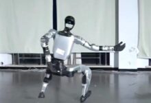 Chế độ phản trọng lực giúp robot chịu mọi đòn tấn công
