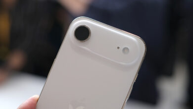 Lỗi lạ trên camera iPhone Air và 17 Pro
