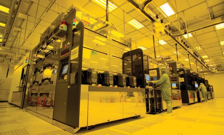 Bên trong nhà máy sản xuất chip của TSMC Bên trong nhà máy sản xuất chip của TSMC