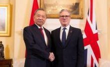 Thủ tướng Anh nêu trường hợp nhà báo BBC không thể rời Việt Nam với Tổng Bí thư Tô Lâm Thủ tướng Anh nêu trường hợp nhà báo BBC không thể rời Việt Nam với Tổng Bí thư Tô Lâm