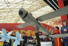 Doanh nghiệp Việt trình diễn robot tự giao hàng, UAV quân sự