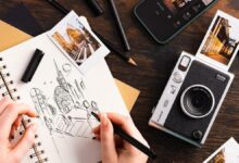 Thành công ‘đi ngược thời đại’ của máy ảnh chụp lấy liền