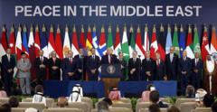 24 giờ cùng ông Trump trong chuyến công du bão táp tại Trung Đông 24 giờ cùng ông Trump trong chuyến công du bão táp tại Trung Đông
