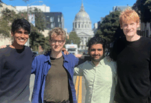 Tạo AI hỗ trợ lập trình, bốn người trẻ thành tỷ phú