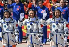 Sự cố khiến phi hành gia Trung Quốc hoãn trở về Trái Đất