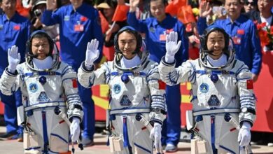 Sự cố khiến phi hành gia Trung Quốc hoãn trở về Trái Đất