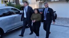 Cảnh sát Úc bắt bà ‘thầy bói’ lừa hàng triệu đô la của nhiều người Việt Nam Cảnh sát Úc bắt bà ‘thầy bói’ lừa hàng triệu đô la của nhiều người Việt Nam