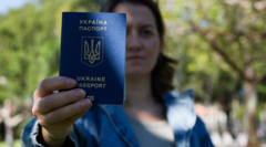 Gần 200.000 người Ukraine điêu đứng ở Mỹ vì chính sách nhập cư của Donald Trump Gần 200.000 người Ukraine điêu đứng ở Mỹ vì chính sách nhập cư của Donald Trump